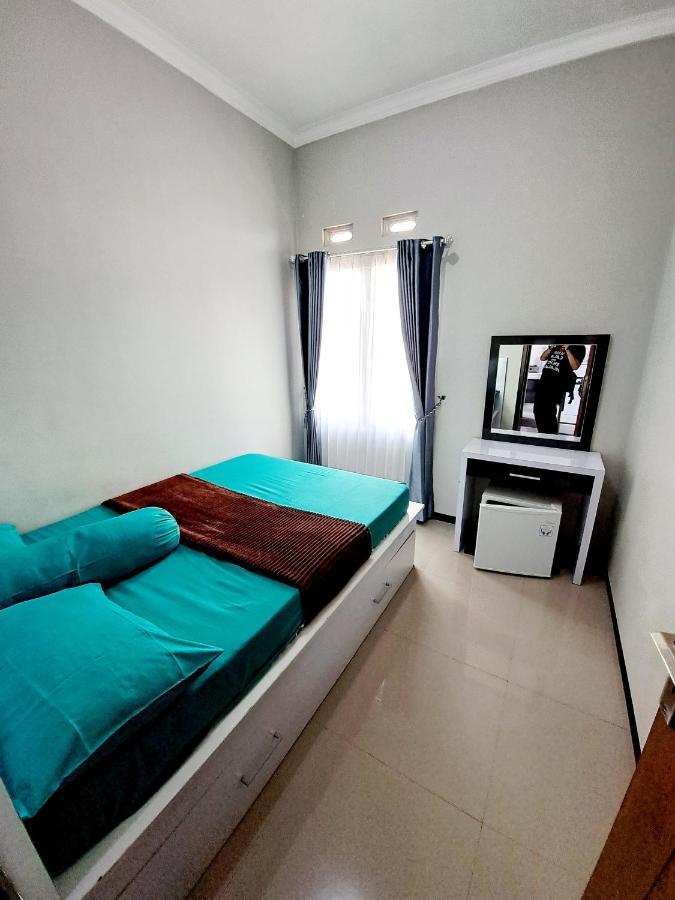 Villa Petit Tour Batu  Exterior photo